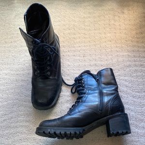 TOGO black leather boots 6M